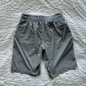 Lululemon THE 9in linerless shorts